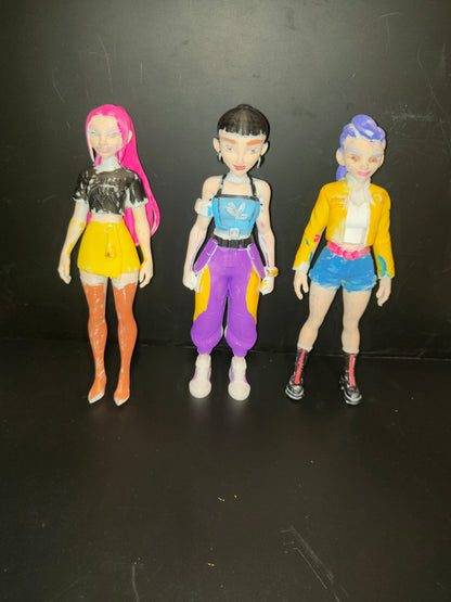 Paint your own! Huntrix dolls