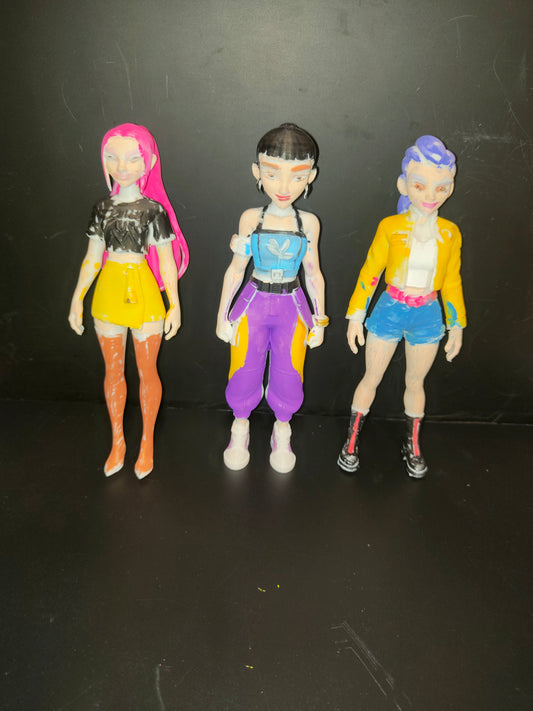 Paint your own! Huntrix dolls